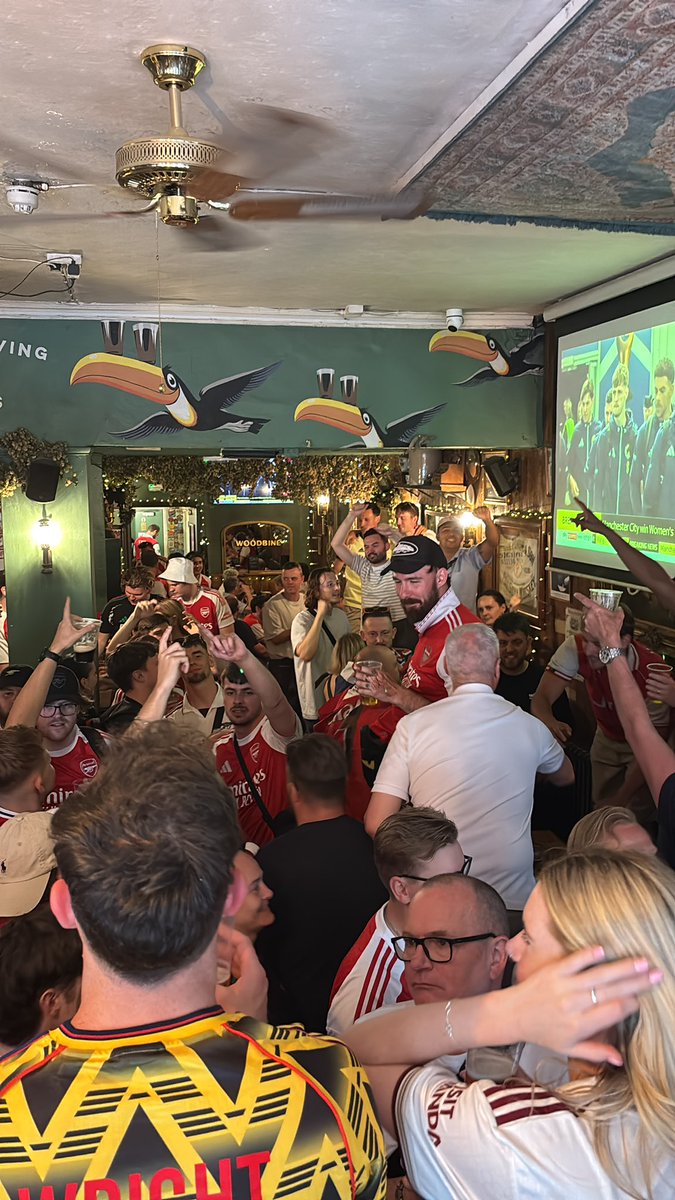 seanmacaogain's tweet photo. Some day in N5, We are the Champions 🔴🔴🔴 https://t.co/SuwBcEK8Ht