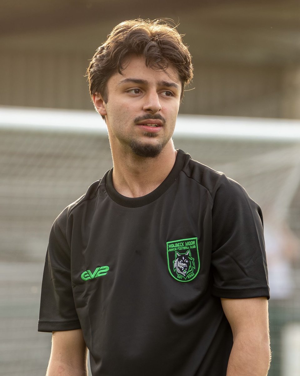 ev2sportswearuk's tweet photo. All the action from Holbeck Moor JFC U16's last ever match and their first ever cup final! 👊🏆 

📷 Zachary Berg

#EV2 | #DesignWithoutLimits https://t.co/ZQ7TX738cJ