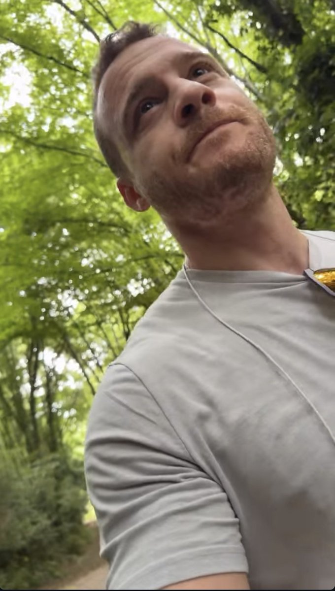Juventinainside's tweet photo. "I believe the meaning of life can be found in nature,in its harmony,its synchronicity and the quiet intelligence that surrounds us" 🌳🌲
And there is no better place to find it,to find yourself and the peace and quiet that nature gives you 💚 
#KeremBürsin https://t.co/i1p0871myT