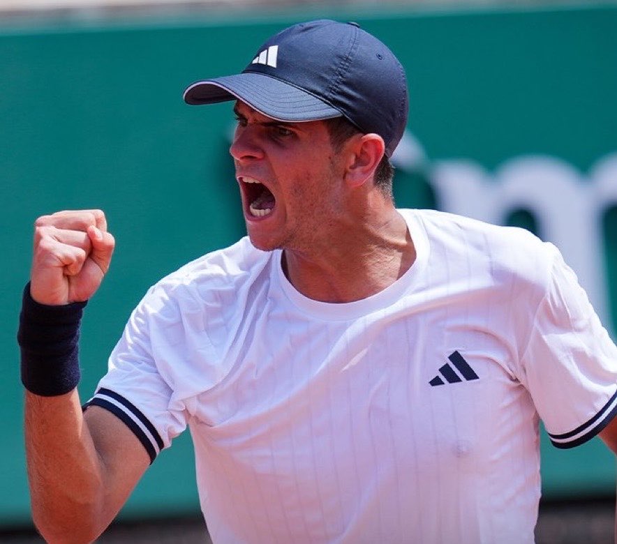 jmgmoron's tweet photo. Tendremos ZVEREV-JÓDAR en cuartos de final de #RolandGarros.

Os pregunto: ¿creéis que Rafa gana a Sascha? https://t.co/lnBBOp7Dyr