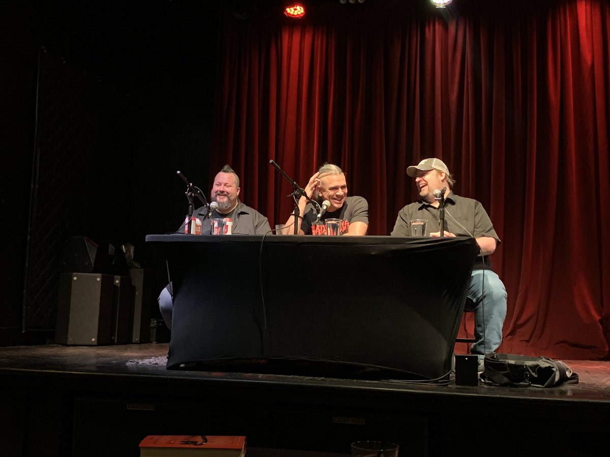 Kingcast19's tweet photo. It is Pop-Pop’s deathday, so that means everyone has to crank up Dragula, chug the grossest White Claw flavor you can find, drive without a valid license, and read a chapter from Revival. Or remember Wampler in a less interesting way. I’m not your dad. https://t.co/6HYUaKglNN