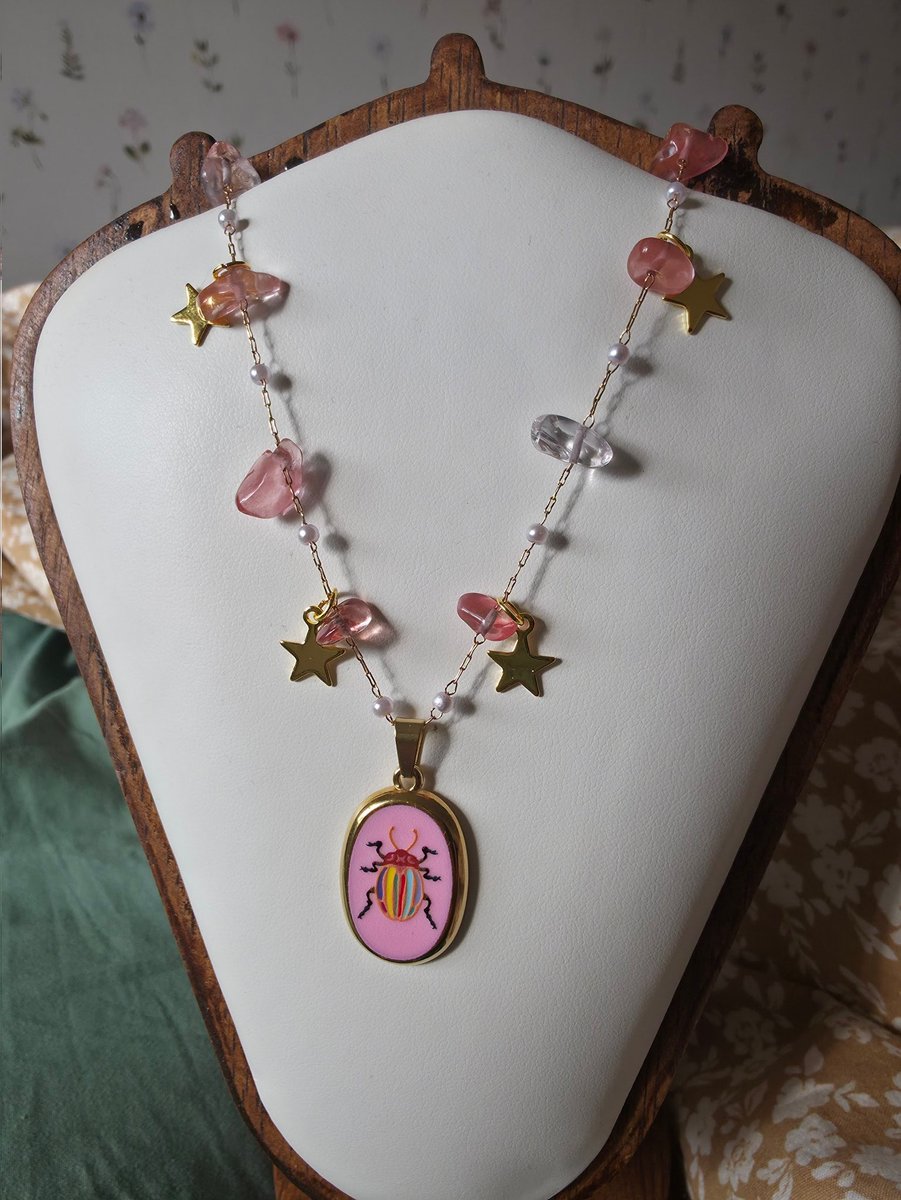 chamoulie's tweet photo. I made a whimsical bug necklace! https://t.co/nZBn1V2eHk