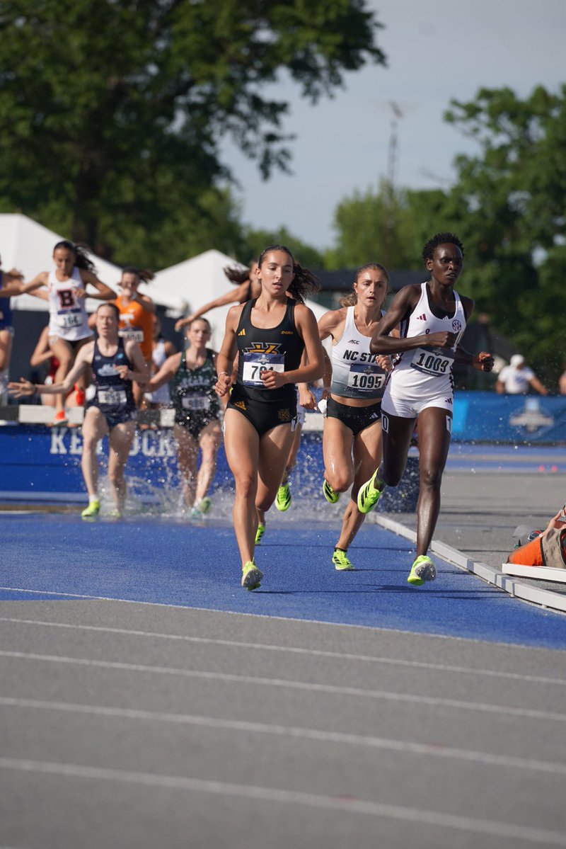 SeilerShawn's tweet photo. @seilerrunner23 took huge strides to getting to the top. Top 20 in the country and 1 second away from all American status! Fuel for her next steps! So proud of work and commitment to the process! Her love for Jesus and honoring Him is even greater! https://t.co/stnrR1qVRD