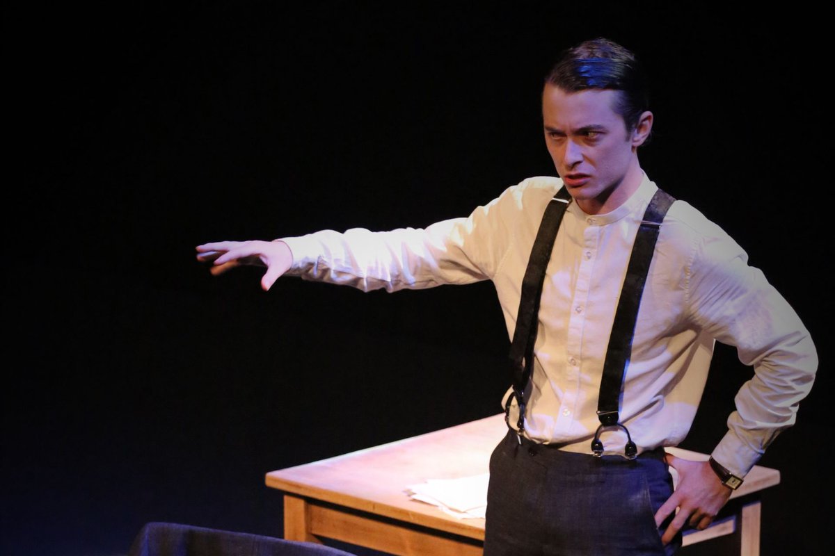 TheReviewsHub's tweet photo. #THEATRE #INTERVIEW Stephen Smith, Artistic Director of @3dumbtheatre, on One Man Poe https://t.co/XFS8ViWzmi https://t.co/2neUbXtmgX