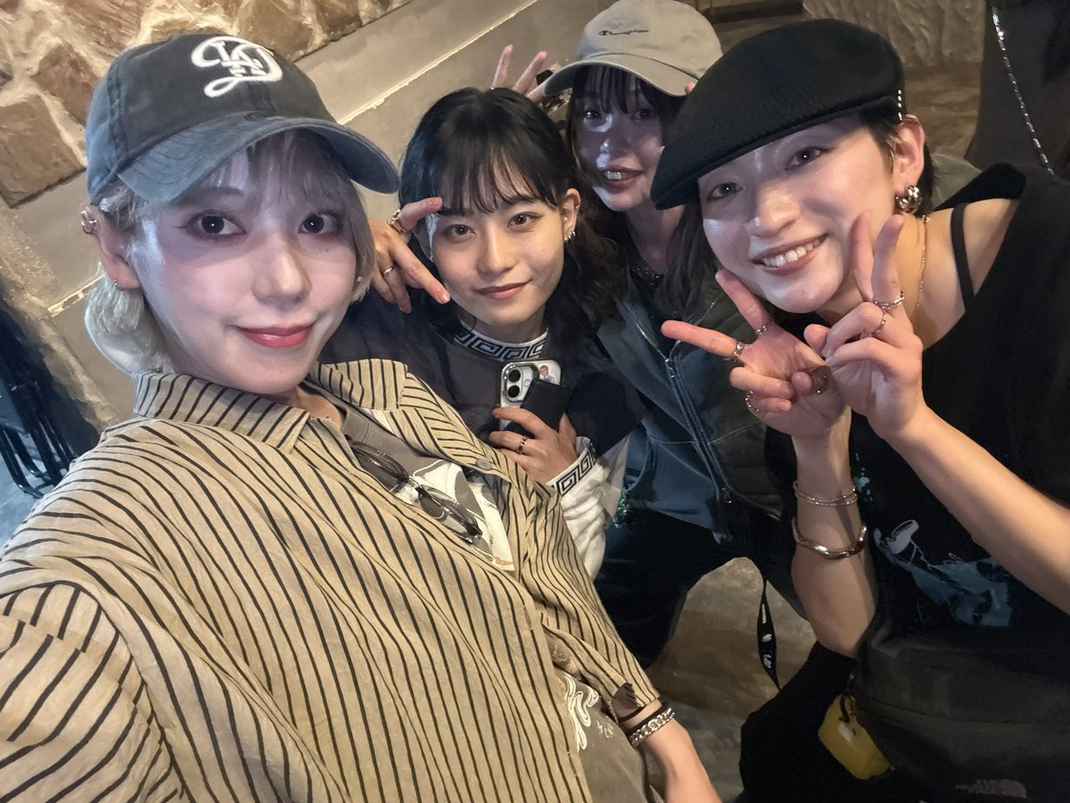 _dance33's tweet photo. #イベント名募集します #いべぼ vol3

6演目とコンテスト審査員やらせてもらいました🥹

コンテスト審査員からの自分の演目やるって激緊張だったんですけど、皆さん楽しんでもらえたでしょうか…😇
もし良かったら感想ください🥹🌸

@aw_hw_02 お疲れ様ﾃﾞｽ😊

@tyobupakaの写真入らなかったｽﾏﾇ https://t.co/pDJaSaGupu