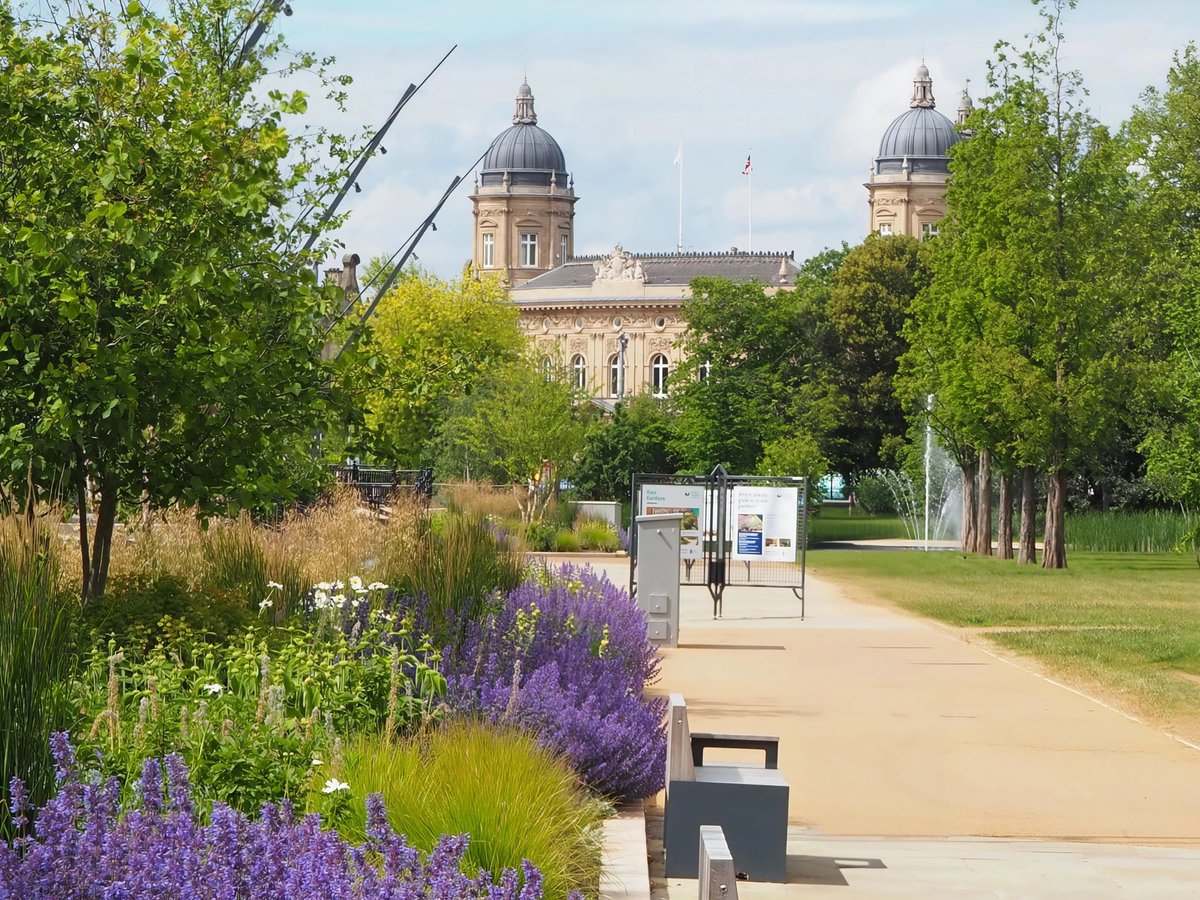 HullImages's tweet photo. Queen's Gardens this morning.

@VisitHull #hull #travel #gardens #photography https://t.co/6RVSHPjcUW