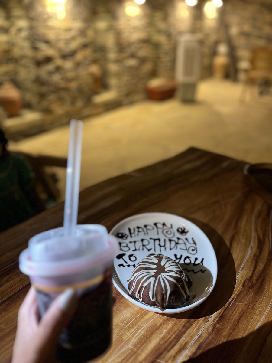 A95A11's tweet photo. 31    | مايو🎈
' 𝐈𝐓’𝐒 𝐌𝐘 𝐁𝐈𝐑𝐓𝐇𝐃𝐀𝐘

اللَّهُم عامًا مُشرق مُزهر مُطمئن، محفوفًا بـالتوفيق والبركة، يملؤه اليُسر والرضا وتحقيق أُمنياتِي.. اللهم اكتب لي الخير فيما هو آت 🤍. https://t.co/hASYziE59o