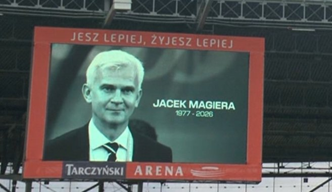 dymidiuk's tweet photo. Skompromitowaliście się już przed meczem #POLUKR https://t.co/j1z2kcu3VE