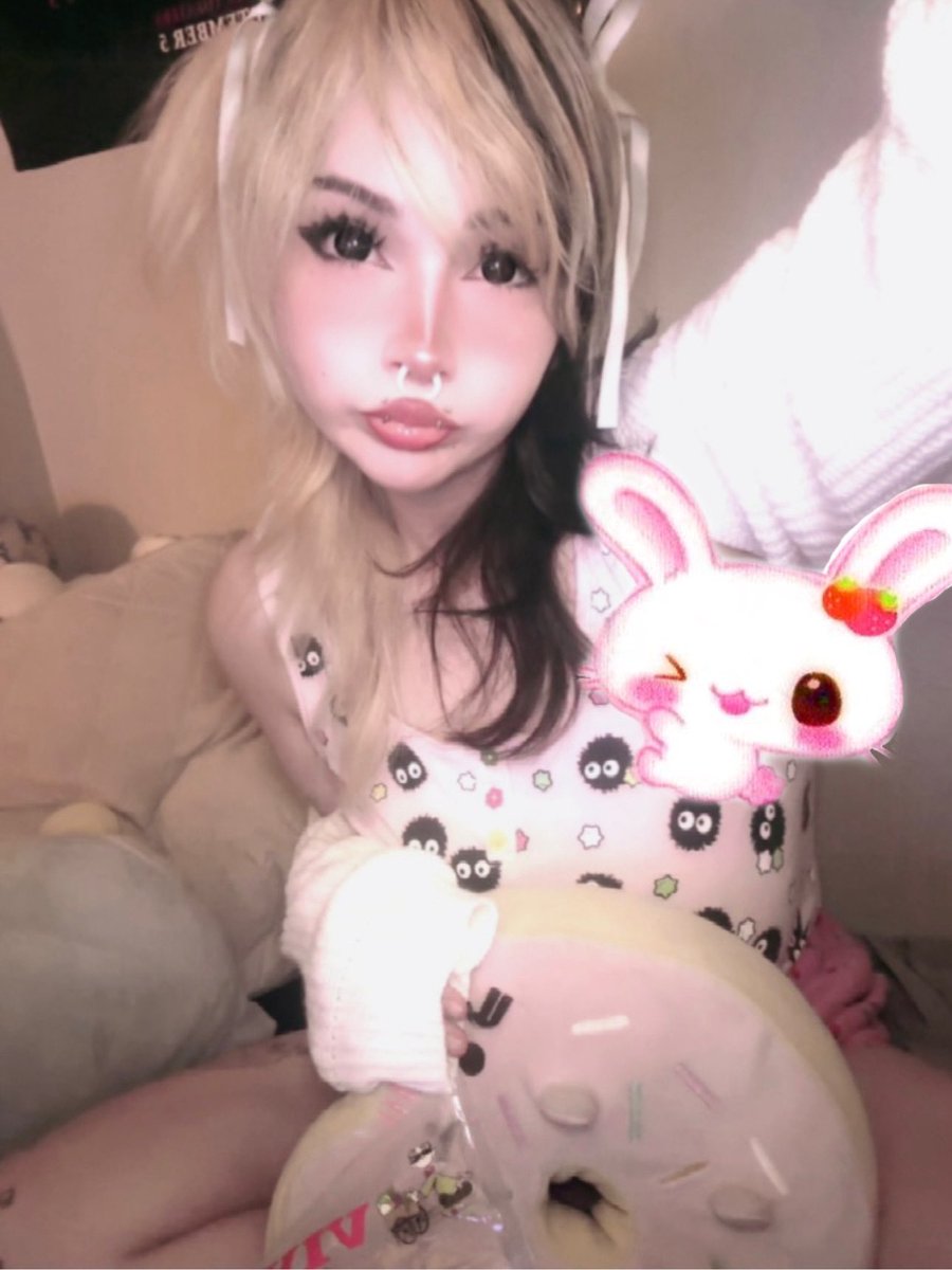 dumbmalewife's tweet photo. Cutemaxxing rn https://t.co/sRSvxzQlcS