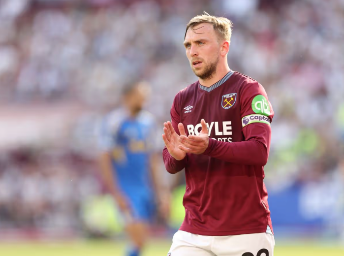 TweetChelseaUK's tweet photo. Chelsea are weighing up a move for Jarrod Bowen, with West Ham United under pressure to sell their star after relegation. #cfc 

[independent] https://t.co/6Vfj2c2DOI