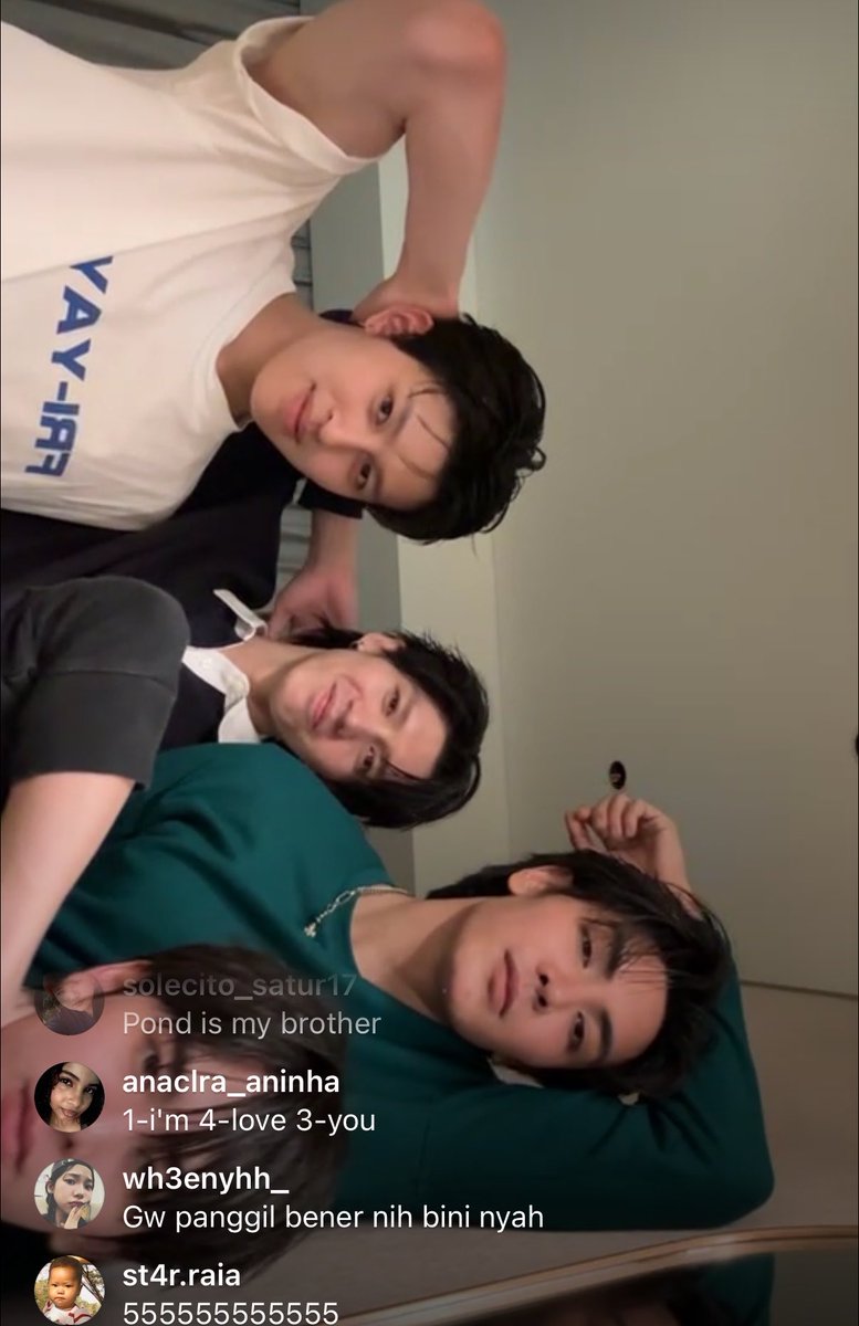tp9km5's tweet photo. แจสเปอร์ทำอะไรกัน65566555

#Santapp #ppnaravit #Aou #joong #jasper https://t.co/TdFWDnV82P