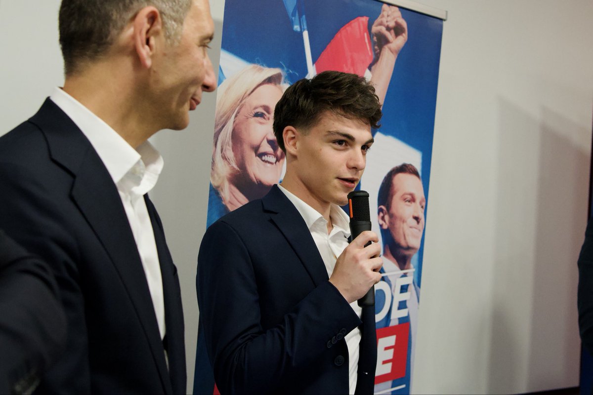 matheo_basin's tweet photo. 🇫🇷 C’est avec une émotion particulière que j’ai eu le plaisir de mener vendredi soir à #metz la première soirée @RnjMoselle depuis que j’en ai pris les rênes.

L’occasion de présenter mon équipe et notre feuille de route pour développer notre mouvement en #moselle.

#RNJ https://t.co/5XmvgMV4ba