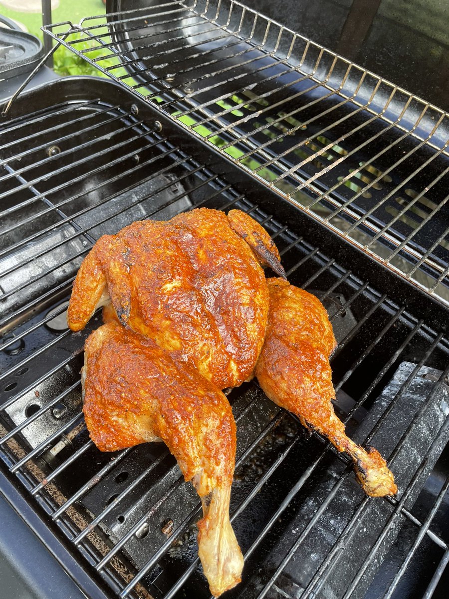 wgs19's tweet photo. @jamieoliver watching your new BBQ series prompted us to buy a new bbq and we’ve just cooked your  whole spatchcock chicken omg fantastic also bought your book thanks Jamie https://t.co/gZZfbpIZwQ