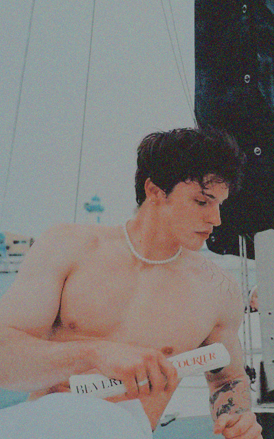 WVRDSBVRNES's tweet photo. ㅤ
ㅤ
ᅟᅟstolenᅟᅟglances
ᅟᅟunreliableᅟᅟnarrators
ᅟᅟᅟᅟ&amp;ᅟᅟanᅟᅟunhealthyᅟᅟinterest
ᅟᅟinᅟᅟthings
ᅟᅟthatᅟᅟdon'tᅟᅟbelongᅟᅟtoᅟᅟme 🥀
ㅤ https://t.co/syajp4NeAU
