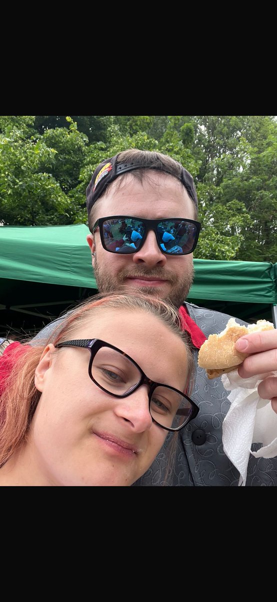ChelseaVicare10's tweet photo. Really enjoyed watching my bf Joe at his social agency at his performance at the canal festival https://t.co/RdE17Oe9Zz