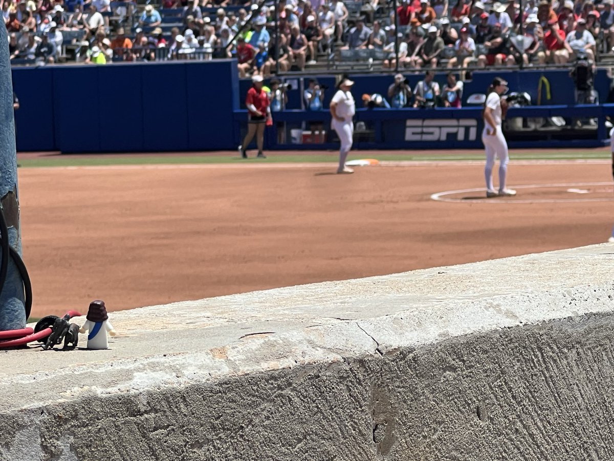 MUwarriors_Kate's tweet photo. @HuskerSoftball @sportsiren @espn we’ve got the rally Jesus, the rally buffalo, and the rally big foot down the third baseline!  Gooooo biiiiiig reeeeeed! https://t.co/0zSoxa7Qnc