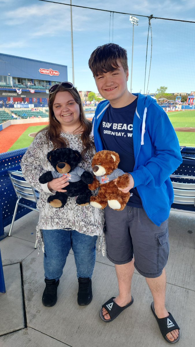 KaeonaKitten's tweet photo. Out enjoying some local Northwoods League baseball and family time. Wausau Woodchucks vs Greenbay Rockers. ⚾️🏟️ #summerball #collegebaseball https://t.co/qIBQCFqCQR