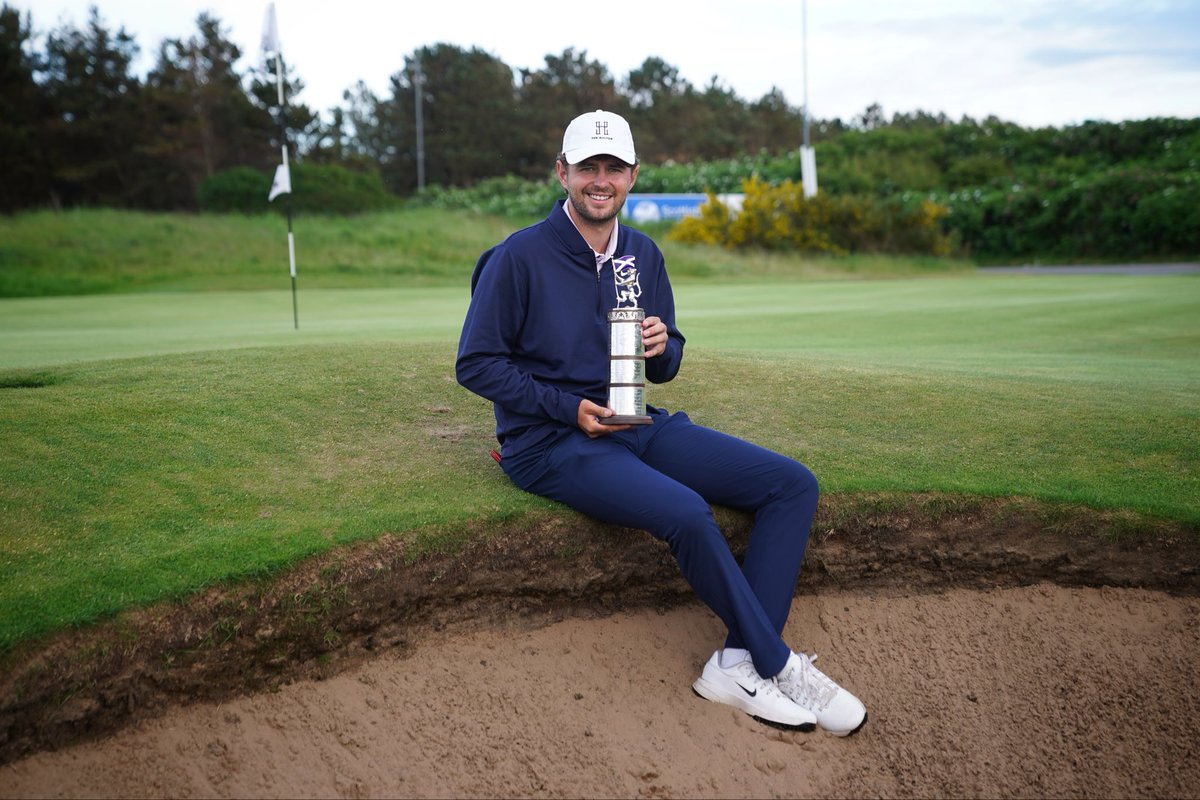 ScottishGolf's tweet photo. Scottish Men’s Open 🏴󠁧󠁢󠁳󠁣󠁴󠁿🏆

Greg Holmes admitted his stunning win at @gaileslinks - including a sensational course record 62 in round two - almost left him lost for words!

But the Royal Birkdale golfer later recovered his poise to speak proudly of the biggest win of his career.

And he also took time to thank girlfriend Amie for keeping him grounded during a tough final day when the pressure mounted.

Hear from our champion as he took in the magnitude of his win and read the full winner’s story at the link below

Read more: https://t.co/DNaSLCLFx4