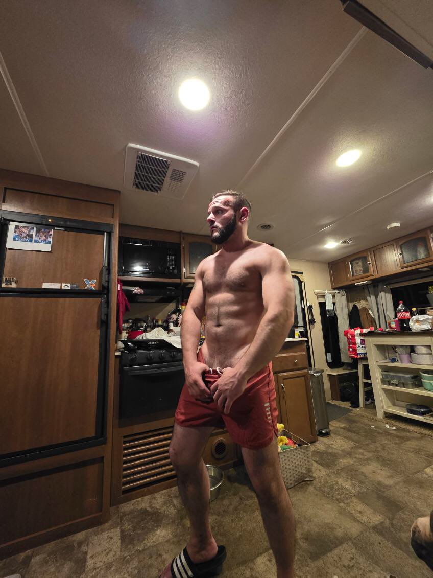 Listentodaddy36's tweet photo. I have something in my shorts for you 😉 
#daddydom #daddy #handsomeaf #musclenerd #muscle #hairyman #beardedman #findom420 #findom #contentcreator #onlyfans #sexyman #hotguy https://t.co/NNrTWmx1TZ