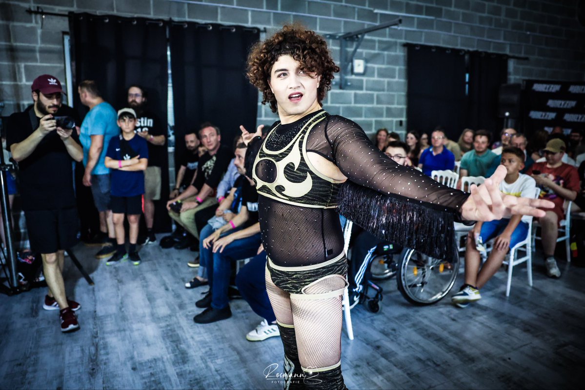 divaliciousoff's tweet photo. Last Sunday for @BodyzoiFactory ✨
Entrant 8️⃣ in the Scramble Match 

📸 @_rosmann_fotografie 
#LGBTQIAOurMonth https://t.co/WIxSg3VjHB