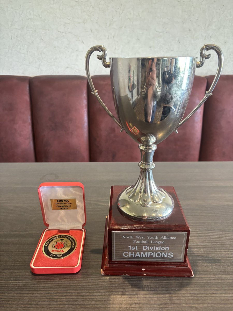 bluecarper's tweet photo. Trophy presentation day @NORTHWESTYOUTH2 for @PilksFCjuniors winning the league #UTFP ๐๐บ๐ https://t.co/vEPOWl2p6U