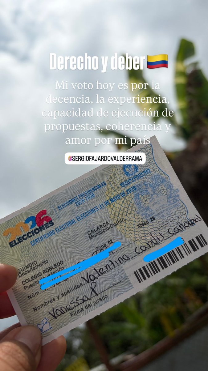 vcandilc's tweet photo. Hoy con la esperanza puesta en @sergio_fajardo 🕯️🇨🇴 https://t.co/I4HS9kgz5H