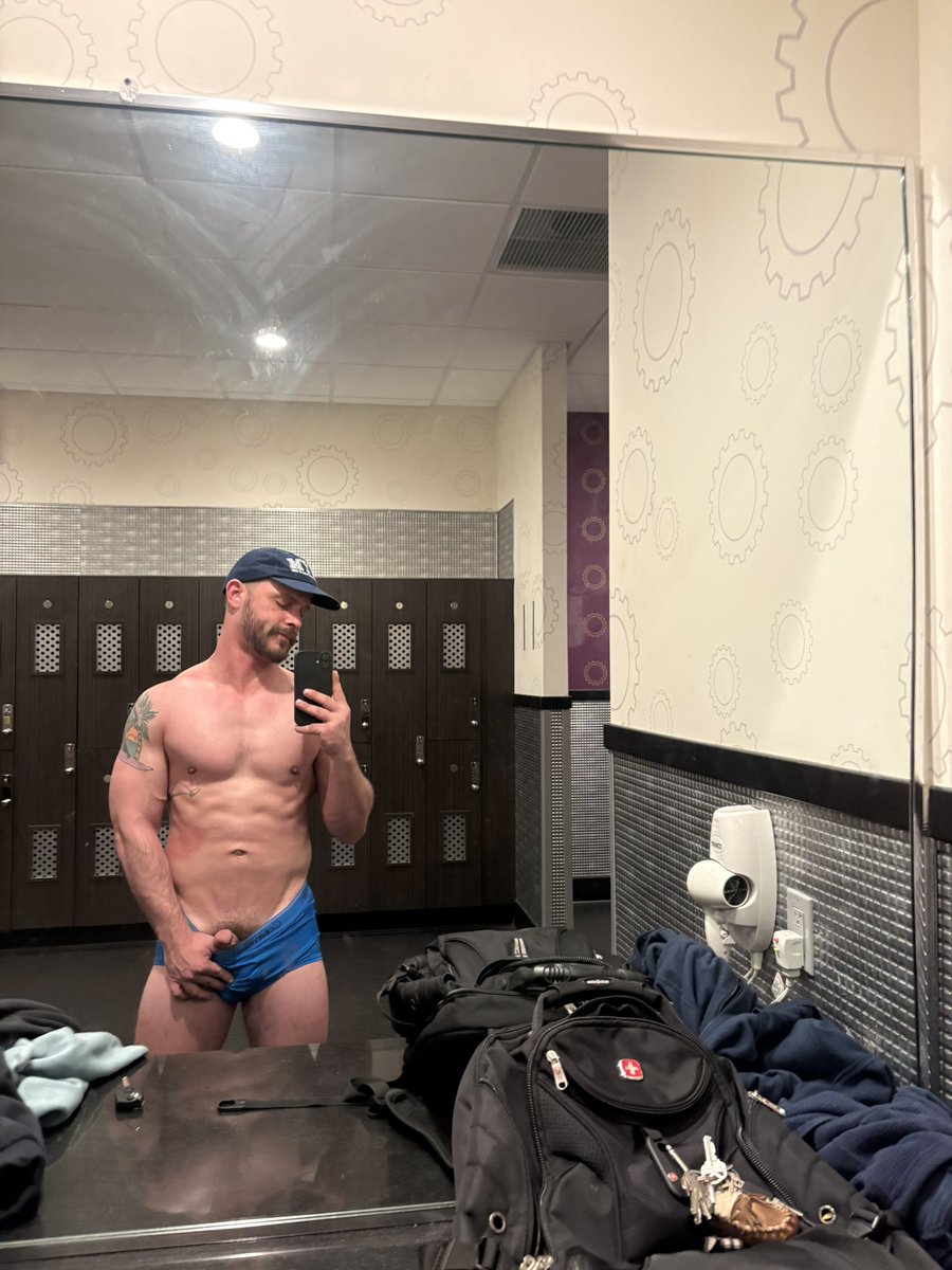 lildicknic's tweet photo. My younger brother told me I have the tiniest dick he’s ever seen, do you agree?? #gaysph #tinydick #betadick #gaytinydick #gaytinypenis #micropenis #sph #gayexposed #tinydickexpose https://t.co/UMBc0V5lrU