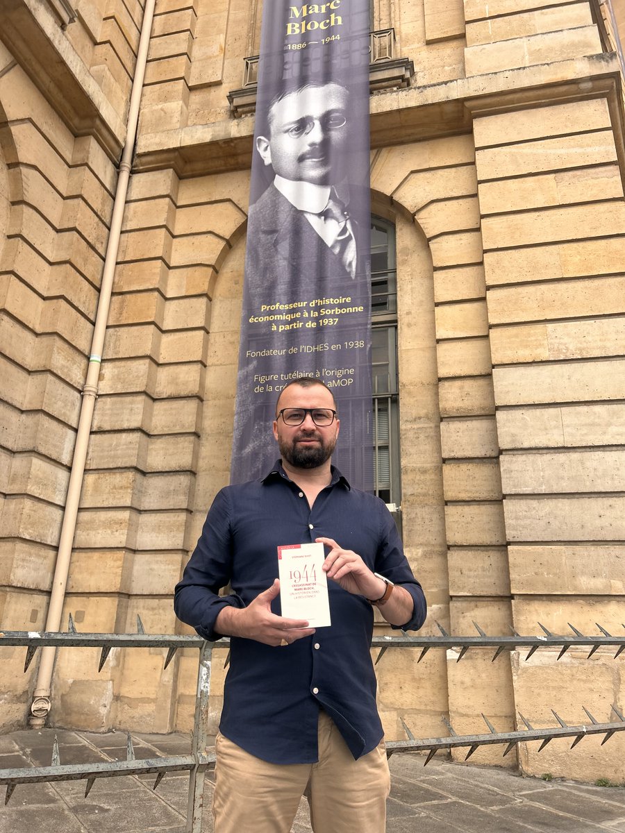 edimip's tweet photo. 😘 Stéphane Nivet pour ces deux photos de ton séjour parisien : Marc Bloch, bientôt au Panthéon. https://t.co/XRs7maAXU1