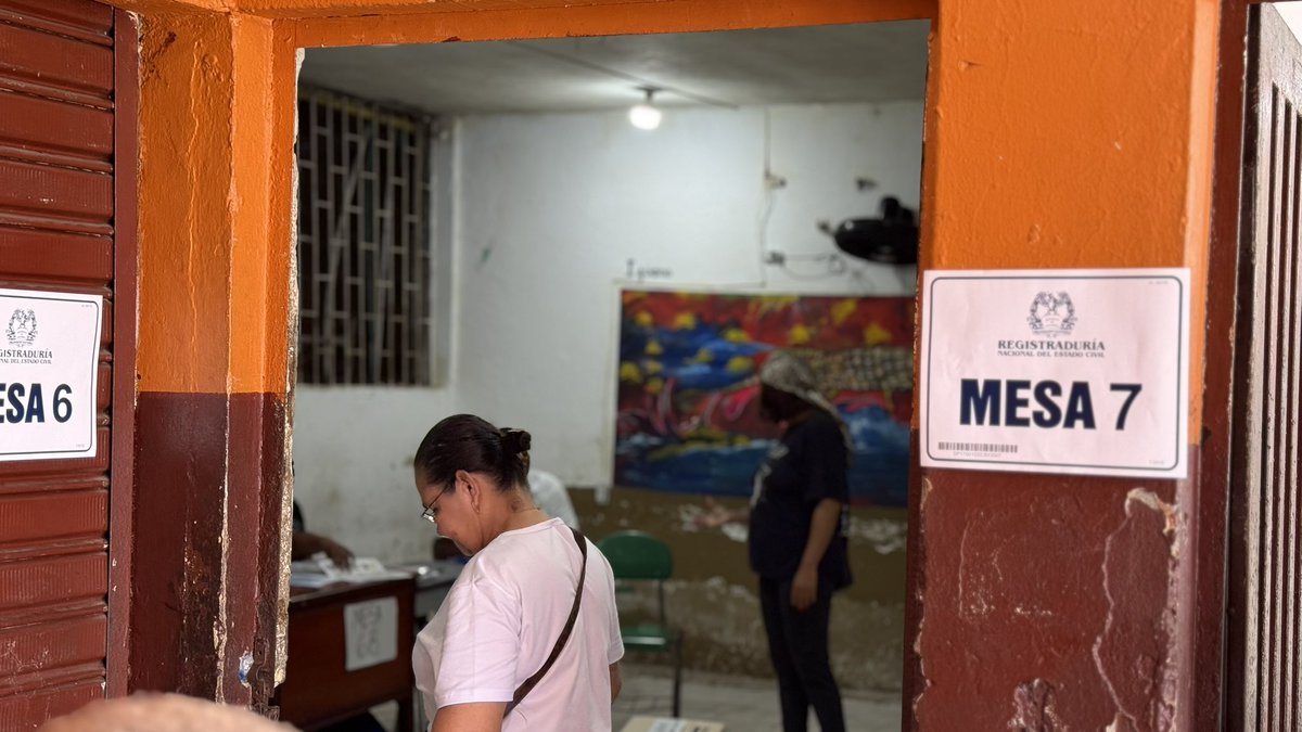marioenturadio_'s tweet photo. #Ahora|. El Chocó participa activamente en la jornada democrática, ejerciendo su derecho al voto porque La Oportunidad es Colombia. https://t.co/96buvqR4NO