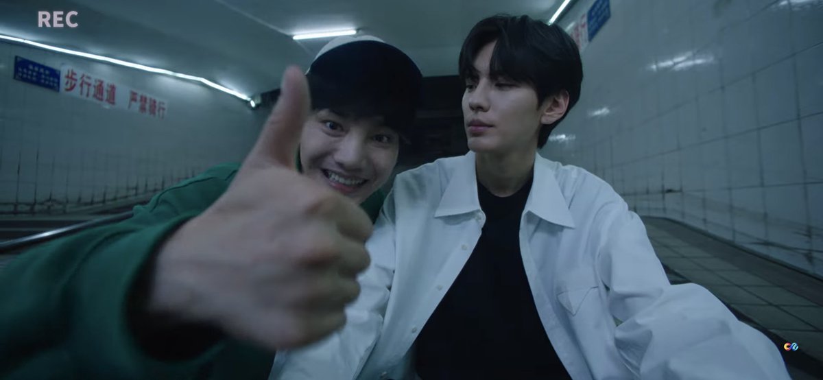 mywifetill's tweet photo. they're really irl cxs &amp; lg💧💧💧 https://t.co/4cgyxPdYyK