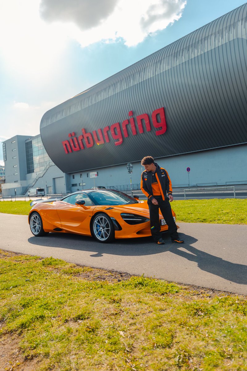 McLarenF1's tweet photo. Born racers through and through 🧡

#McLarenF1 | #1000thGP https://t.co/6IScT9jvsr