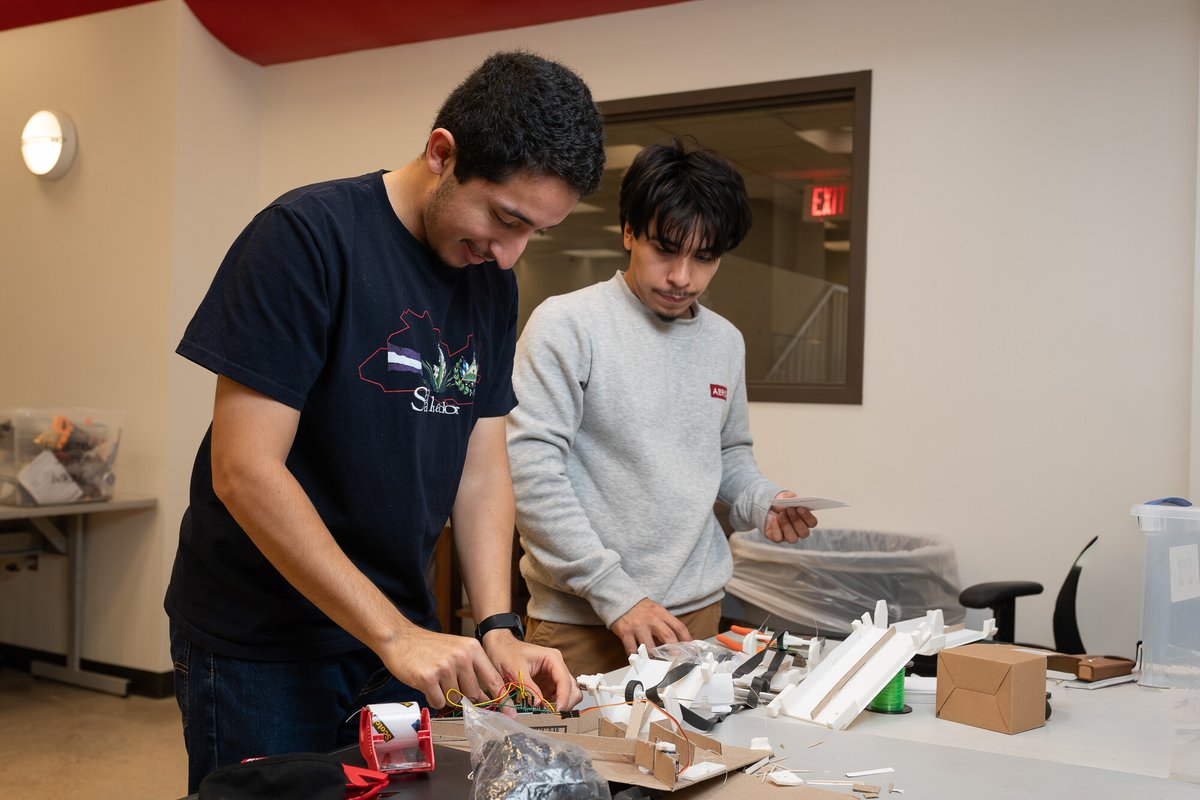 UHEngineering's tweet photo. Hands-on learning. Tier One research. Cougar spirit that fuels Houston.

This is the Cullen College.

Join us, find your place and help power the next breakthrough! https://t.co/9L9J3Nu0F5 https://t.co/DxLQkC6swZ