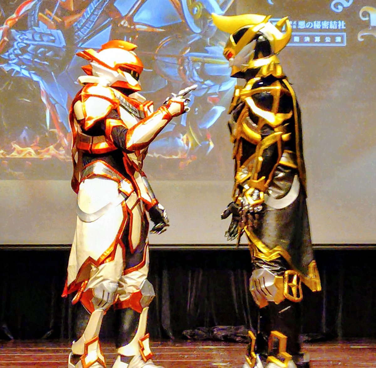 miwaneww's tweet photo. どうしたんだ?
お前のせいなんだよ!もう!!
#四半期決算公演
#コレガナイト
#アレガナイト https://t.co/pBipaFpLOA