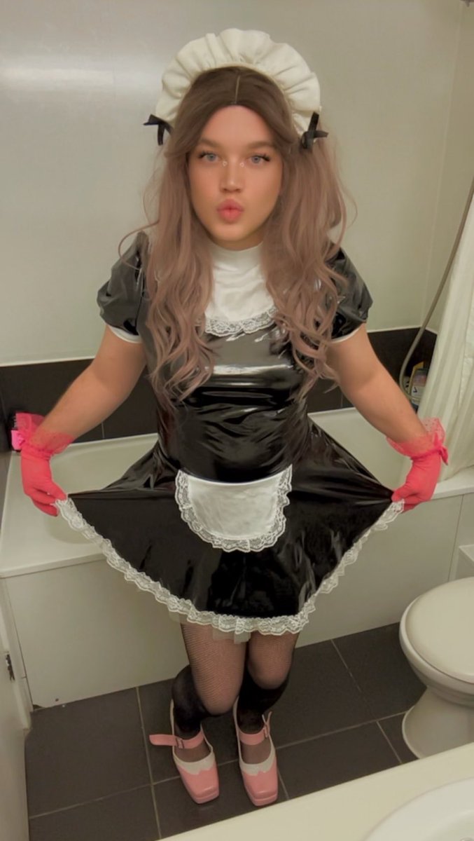 Sissy Amy tweet media