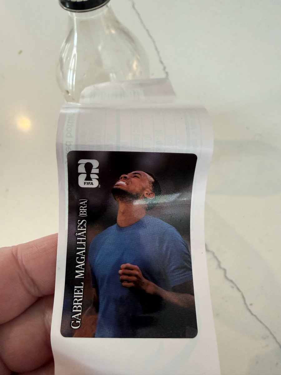 7thInningSteph's tweet photo. YALL. This is funniest thing that could possibly happen oh my god https://t.co/8ydkMce86z