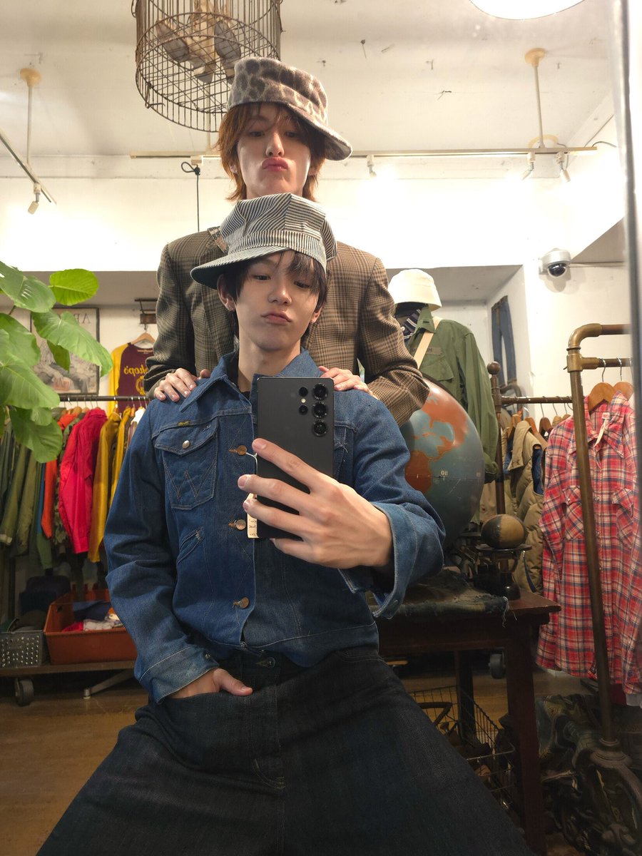 riize_archives's tweet photo. RIIZE llog DAY 1: VINTAGE SHOP A https://t.co/4LXEZJFpnT