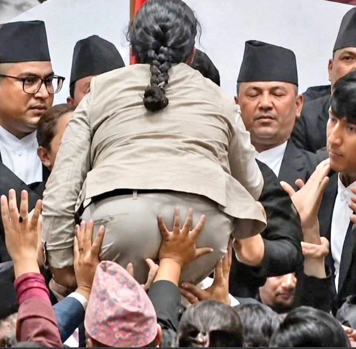 टिमुर tweet media