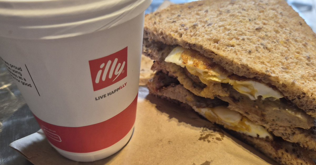SBaxter77's tweet photo. With just 13 days until the @macmillancancer #Marathon #MightyHike it was time for the last go big or go home training #Hike! So very happy with my 28.2 miler in just over 7h 30mins, with a 20 min stop for the obligatory well needed #Cuppa &amp; sausage &amp; egg sarnie at 18 miles! https://t.co/CsqhSVZ52c