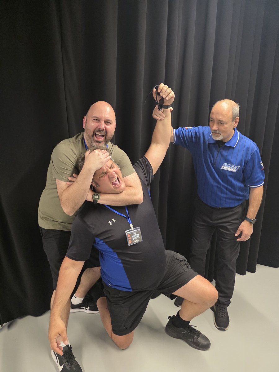 LasalleRules's tweet photo. @jimmykorderas The referee hates me! I never fell asleep. https://t.co/hDsz0eSk4x