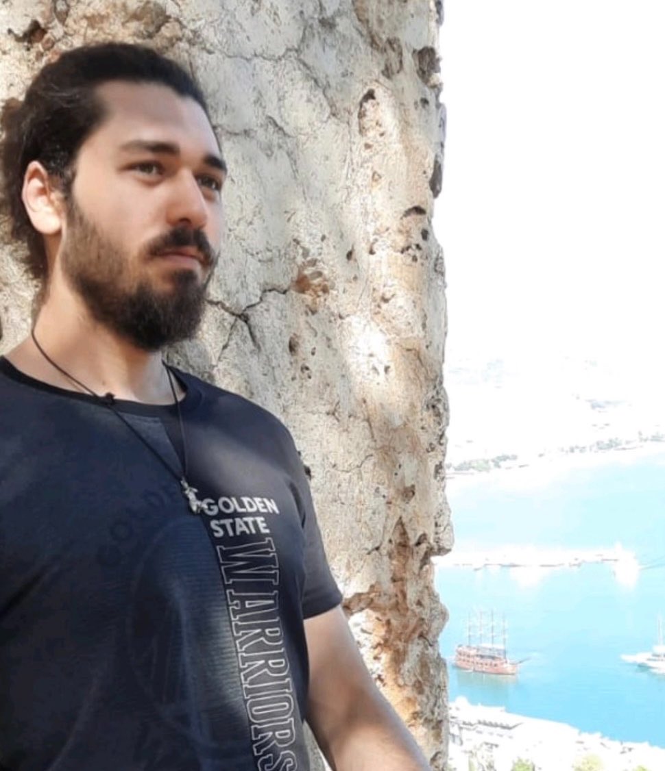 Berna Özgül tweet media