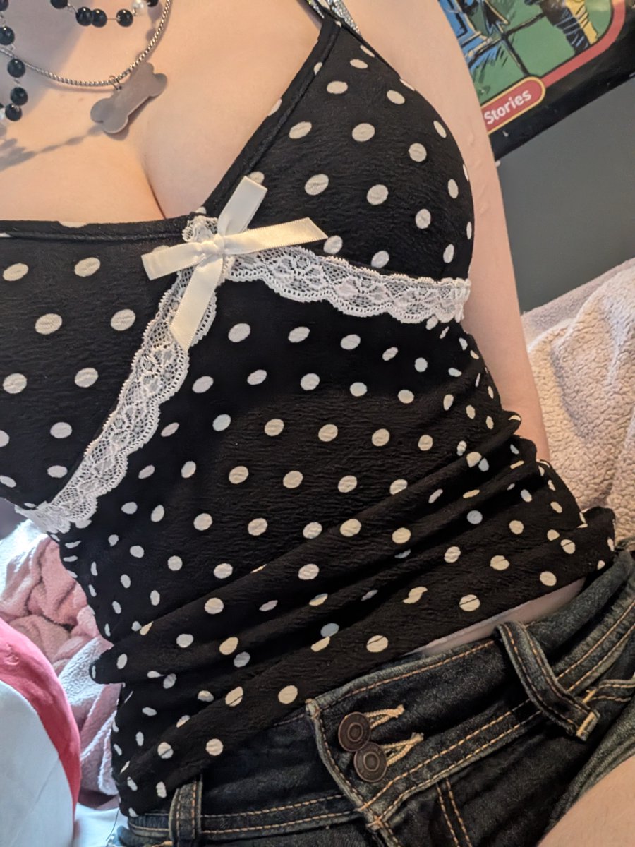 starving_puppy's tweet photo. #nsfwtwt intro !

looking for interactive moots
    she her . . . ᨳ  𐔌՞ᱹ ﹼ ̫ ᱹ՞𐦯  
      ୭ 5'4 , 08 , alt , mdni
esfj, sewing, music, etc

 #nsfw #promotwt #intro https://t.co/JSe38EX985