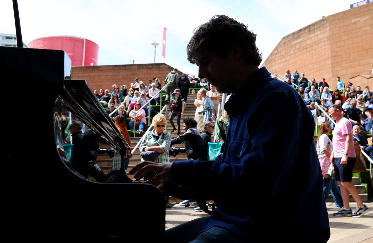 snapperlane's tweet photo. Brad Kella performance at @Liverpool_ONE a part of Liverpool Music month
https://t.co/FcxJYoGkqZ https://t.co/fUc1tJLbNG