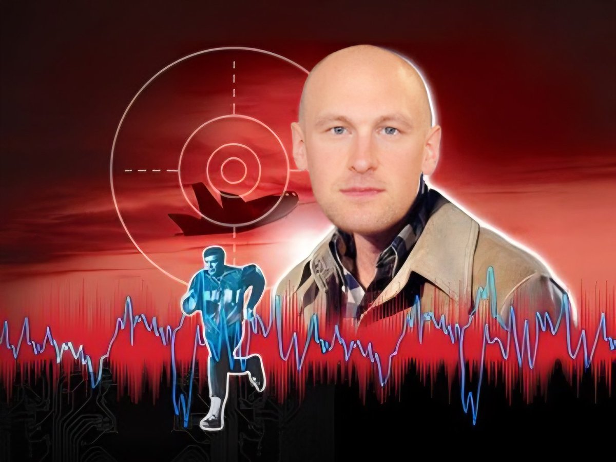 pixelsinnature's tweet photo. @Tacosteve10 Ace Defender Mark Richardson is injured in an airplane crash. However, the Albertan ownership spends six million pounds on bionic implants in order to rebuild Ritchie, which gives him superhuman abilities... https://t.co/5TH2WAX2V9