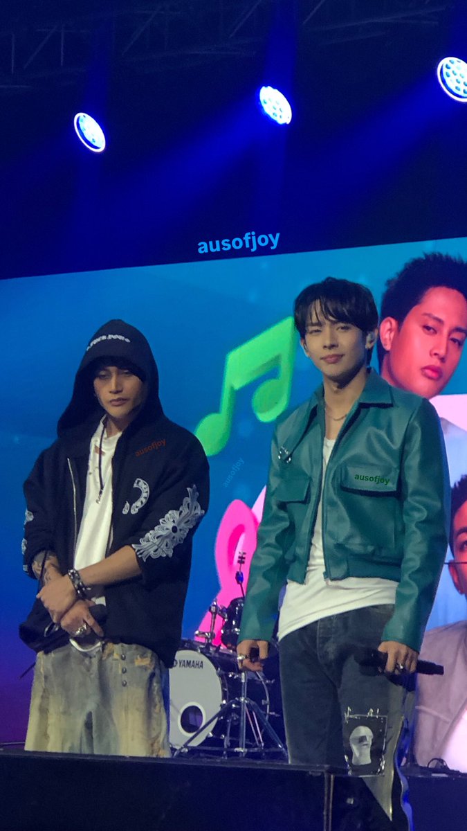 ausofjoy's tweet photo. question po, kilala niyo po ba sila? parang bagay po kasi sila🥹

OWN THE MOMENT SB19
@SB19Official #SB19
#SB19atWatsonsPlaylist2026

hiii pls don’t remove the watermark, ngayon ko lang nakita SB19/KENTIN ng malapitan pls be good thank you🥺🫶 https://t.co/oRcjerkMBJ