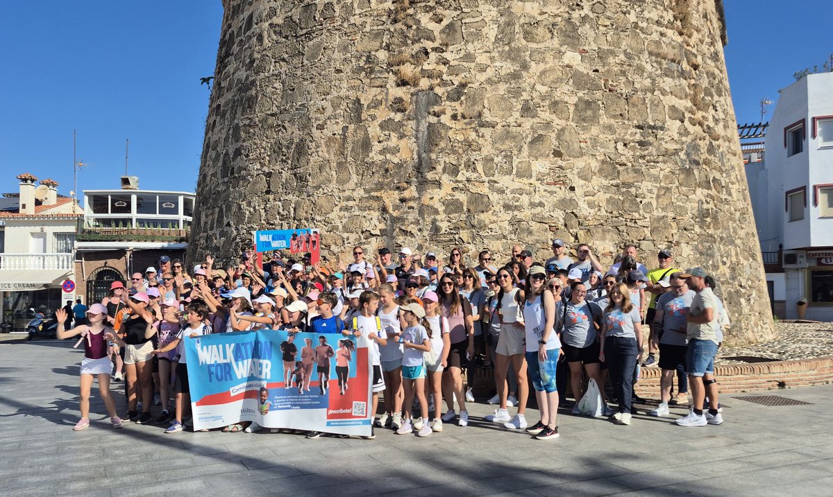 NatGilG's tweet photo. A glimpse of our #Walkathon last Wednesday 💧
O&amp;M, guests, TMs &amp; the amazing kids from the @CEIPElOlmo walked 5 km to support projects in India and Mexico with @wearewater.
Raising awareness about global water scarcity, one step at a time🚶‍♂️🚶‍♀️💧 #LosAmigosBeachClub @HiltonGrandVac https://t.co/fPAHQRRJD5