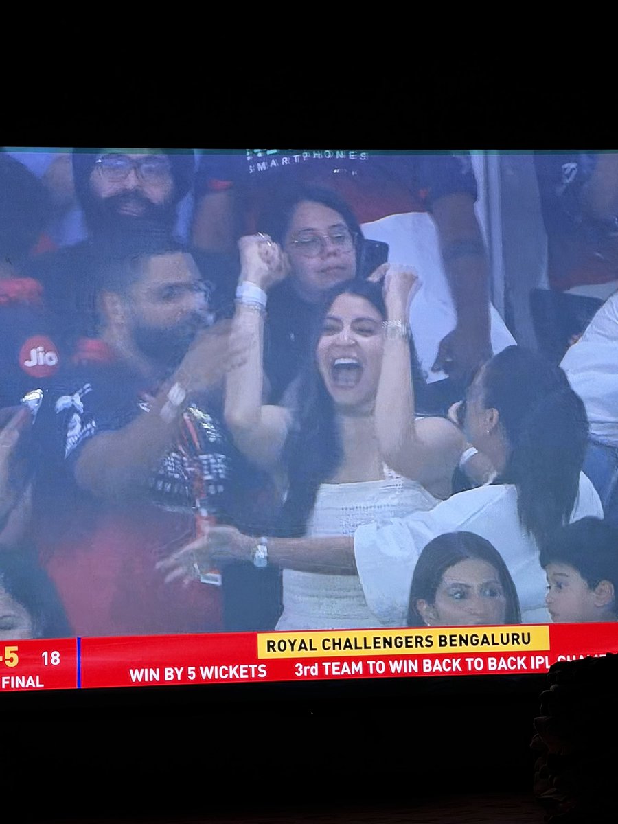 pankajdoval's tweet photo. Kohli makes it so much special. RCB champions again #Kohli #RCB https://t.co/bCudh0RkDi
