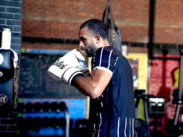 CenterHps's tweet photo. T-minus 4 days till my debut Muay Thai fight https://t.co/Op8QMyi5Ij
