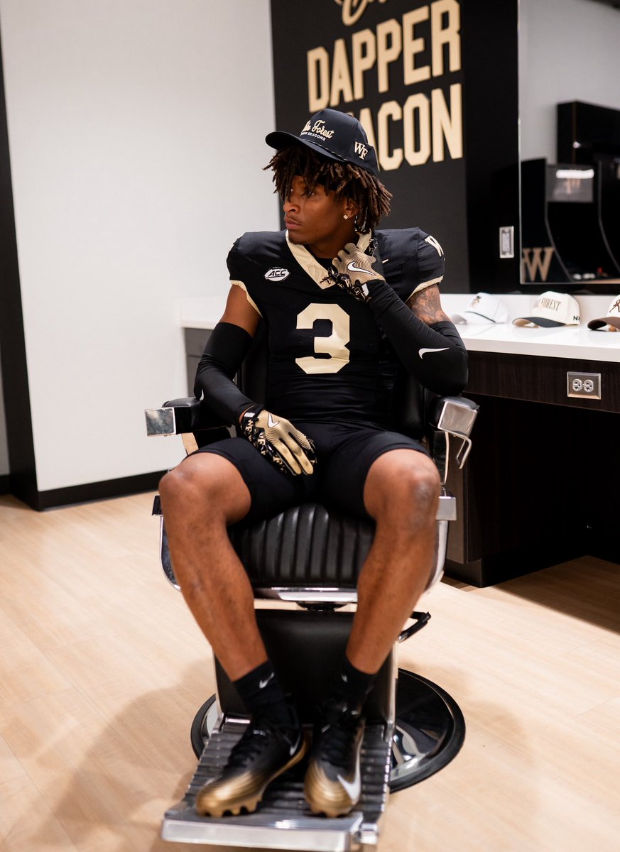 RashaadSilver_3's tweet photo. Enjoyed my visit to Wake Forest 🎩Thanks for having me @CoachDickert @Dyrell_Roberts @WakeFB @adamgorney
@Andrew_Ivins @GregSmithRivals
@247recruiting @TomLoy247
@Hayesfawcett3 @TheUCReport
@BrianDohn247
@RecruitGeorgia @DekalbRecruits
@SWiltfong_ https://t.co/vG3i3SjcSt