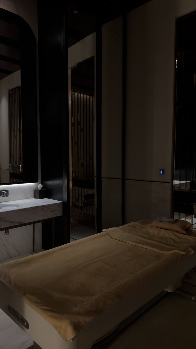 Smoky_XD's tweet photo. Waldorf Astoria - DIFC https://t.co/Ss5c2yMcrj
