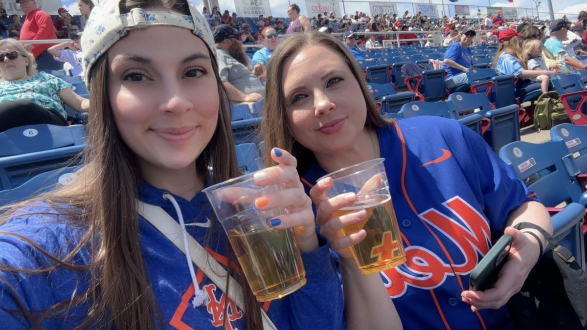 MetsMissy's tweet photo. 🍻⚾️ https://t.co/jt0wSsUudB